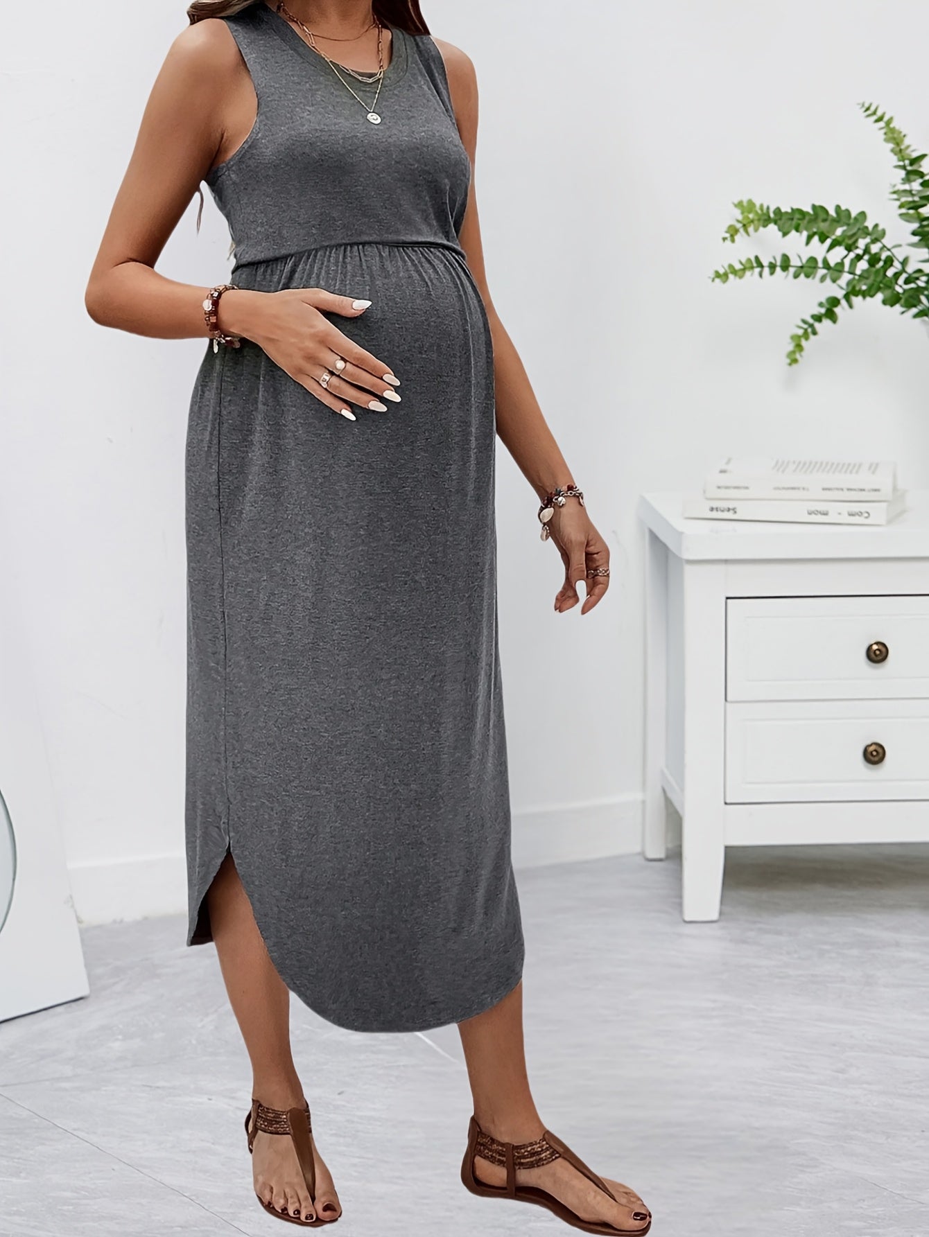 Vestito premaman elegante senza maniche, stile casual elastico per primavera/estate/autunno, lavabile in lavatrice, grigio scuro tinta unita, vestibilità comoda con bretelle regolabili, abbigliamento premaman stagionale | Vestito premaman fluido | Vestit